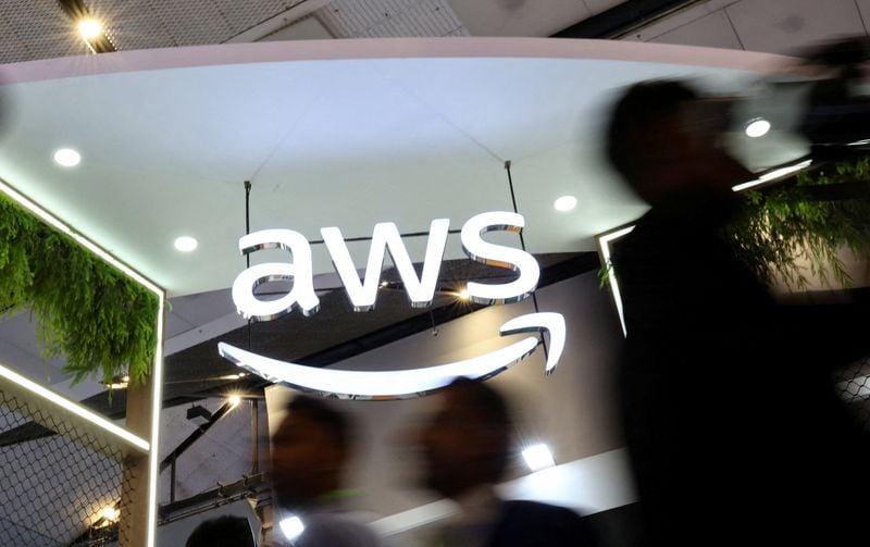 Image for EU probes Amazon, Microsoft's cloud services for potential curbs