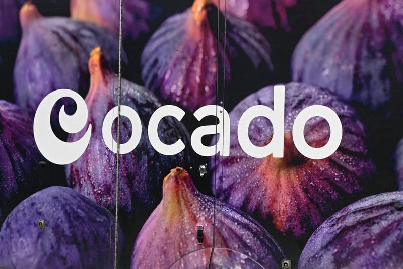 Image for Britain's Ocado says priority is to turn cash flow positive in 2025/26