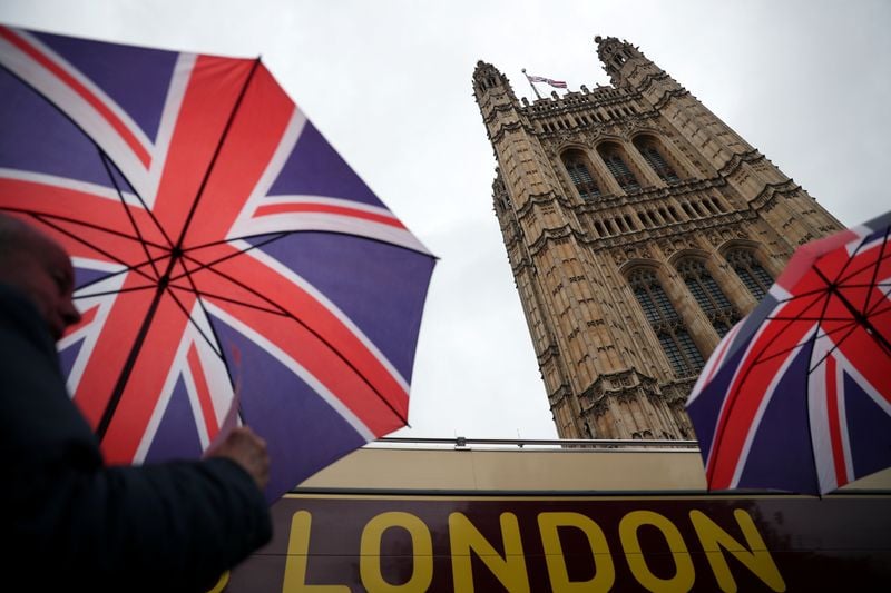 Image for UK savers pulling cash from pensions ahead of budget, money managers say