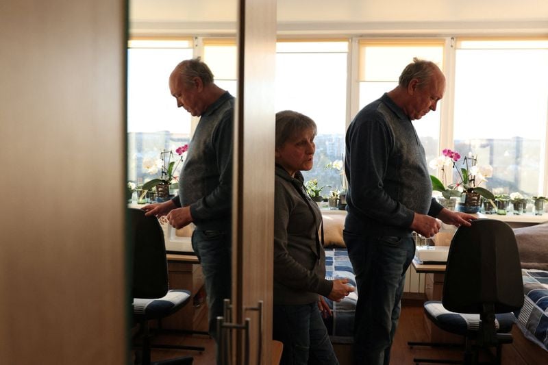 Image for Many Ukrainians baulk at conceding land to Russia, entangling nascent peace process