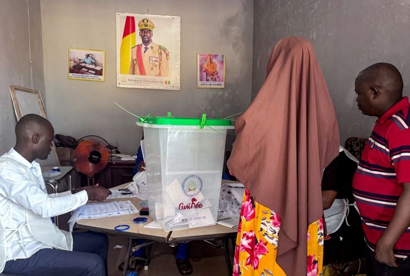 Image for Guinea votes in referendum that could let coup leader run for president