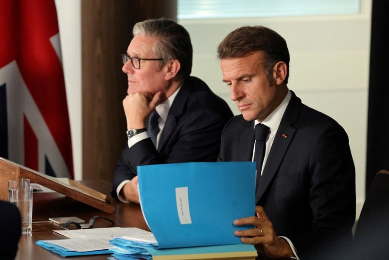 Image for UK and France reach agreement on pilot migrant returns programme