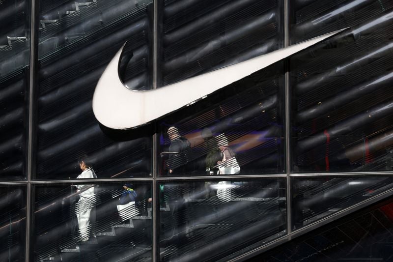 Image for Nike to cut corporate jobs amid turnaround effort