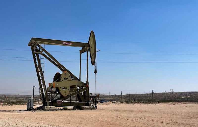 Image for Oil falls, settles at 2-month low as US fuel inventories rise