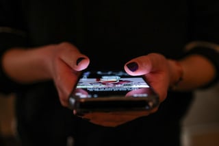 Image for Greece expected to announce social media ban for children under 15