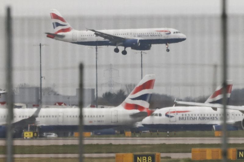 Image for UK air passenger figures beat pre-pandemic record for April-June