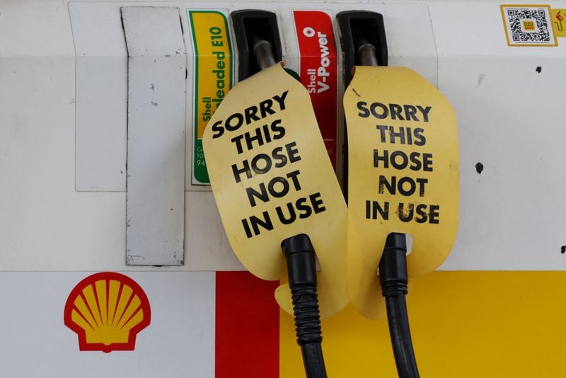 Image for Shell warns Australia against taxing LNG windfall profits