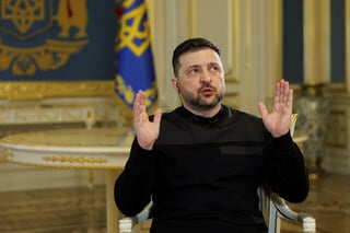 Image for Exclusive-US links security guarantees to Ukraine giving up Donbas, Zelenskiy says