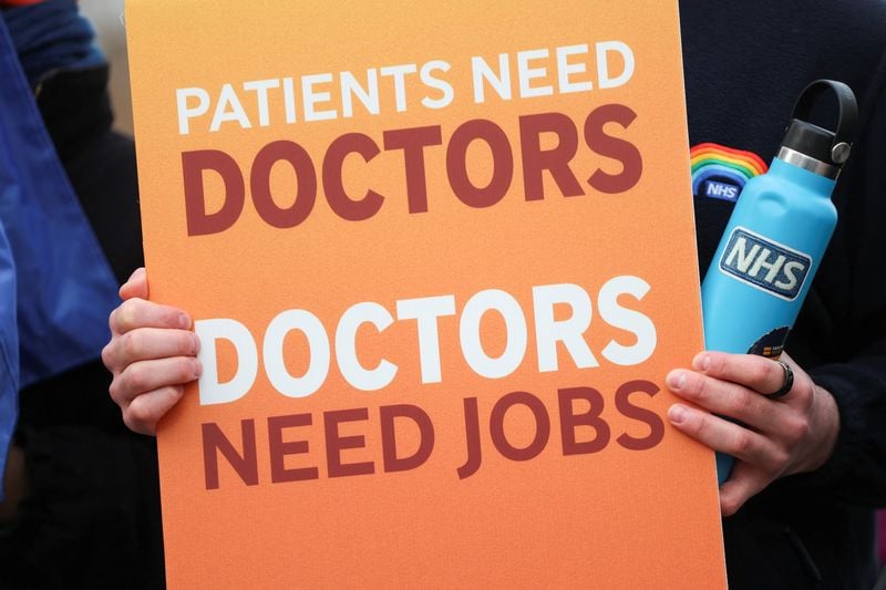 Image for UK senior doctors in England to be balloted for strike action, union says