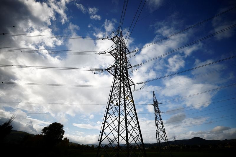 Image for Italy adopts $3.5 billion package to cut wholesale energy prices, officials say