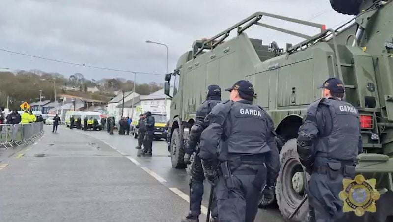 Image for Irish police clear fuel protesters from central Dublin after days of gridlock