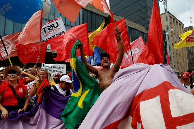 Image for Brazilians protest efforts to shield Bolsonaro and lawmakers from courts