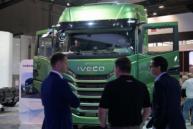 Image for Iveco shares drop 6% after sales to India's Tata, Leonardo