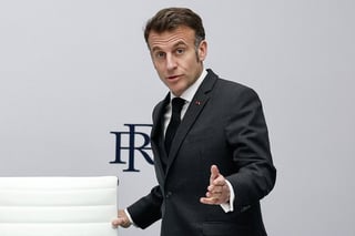 Image for French nationals released from Iran, returning to France, Macron says