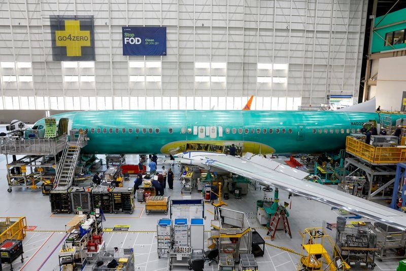 Image for Boeing keeps up strong delivery pace in October 