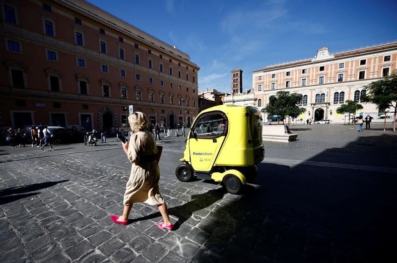 Image for Poste Italiane lifts profit outlook after Q2 earnings beat forecast