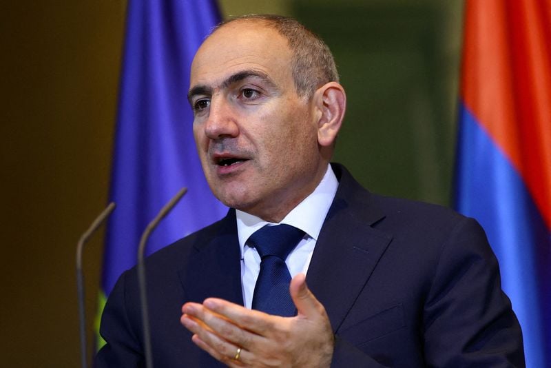 Image for Azerbaijan releases four Armenian prisoners in sign of deepening peace