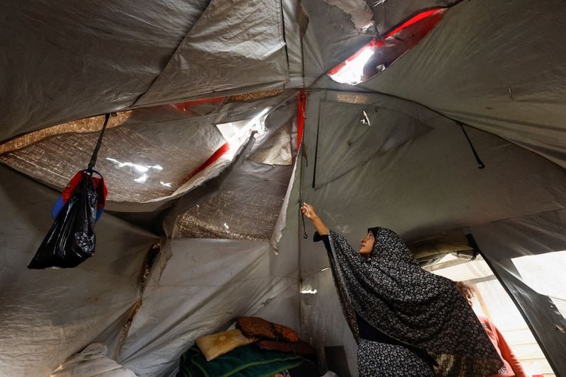 Image for Not enough tents, food reaching Gaza as winter comes, aid agencies say