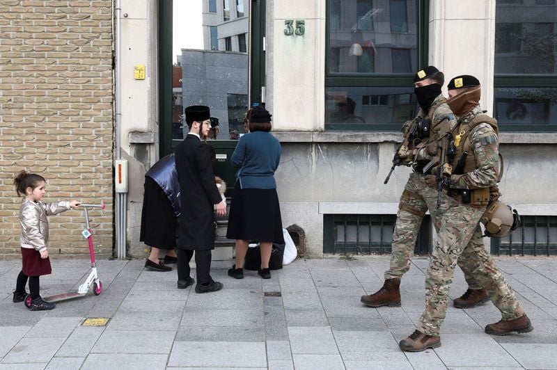 Image for Belgium deploys soldiers to reinforce security at Jewish sites
