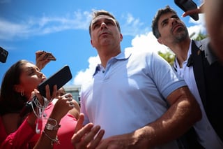 Image for Stronger polls buy Flavio Bolsonaro time on economic team as Brazil race heats up