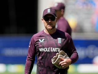 Image for Cricket-McCullum to continue as England head coach, says ECB