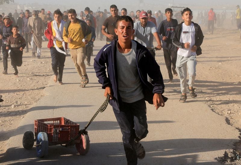 Image for UN reports 798 deaths near Gaza aid hubs in six weeks