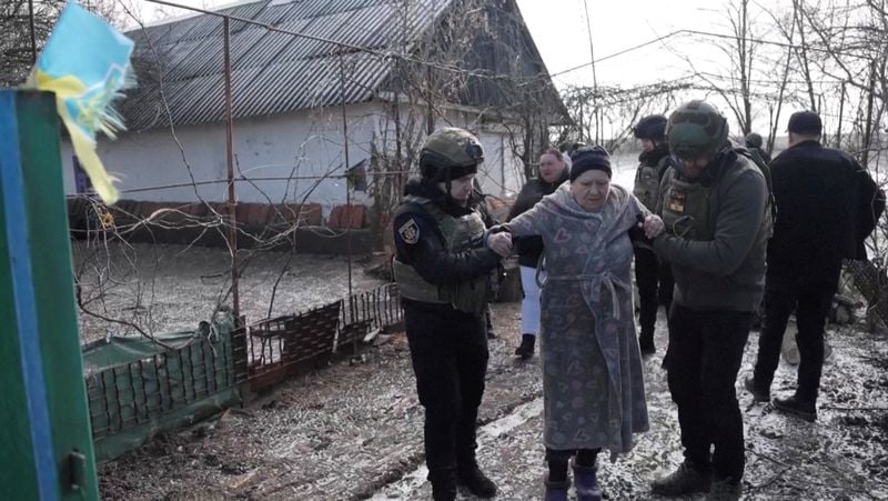 Image for 'Nobody wants to die': Ukrainians flee from southeast as Russia lurches forward
