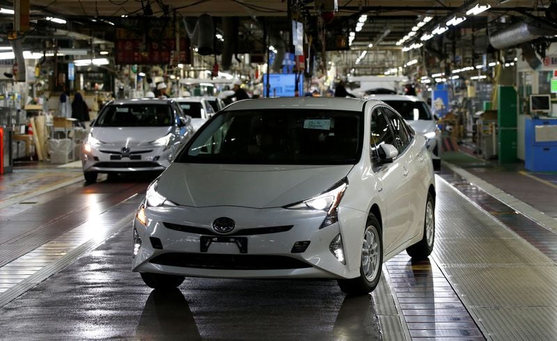 Image for Toyota plans 30% boost to 2026 hybrid vehicle output by 2028, Nikkei says