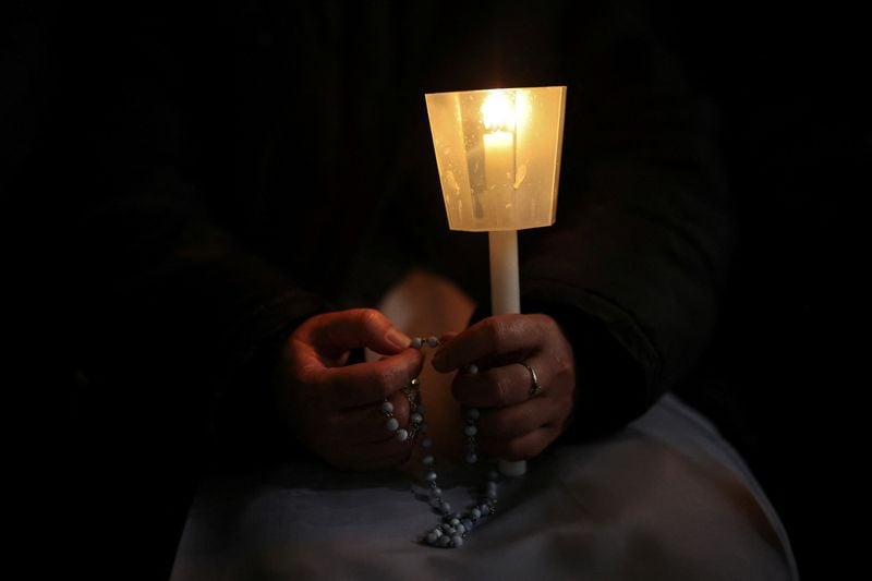 Image for Pope Francis remains stable, has not had new breathing crisis, Vatican says