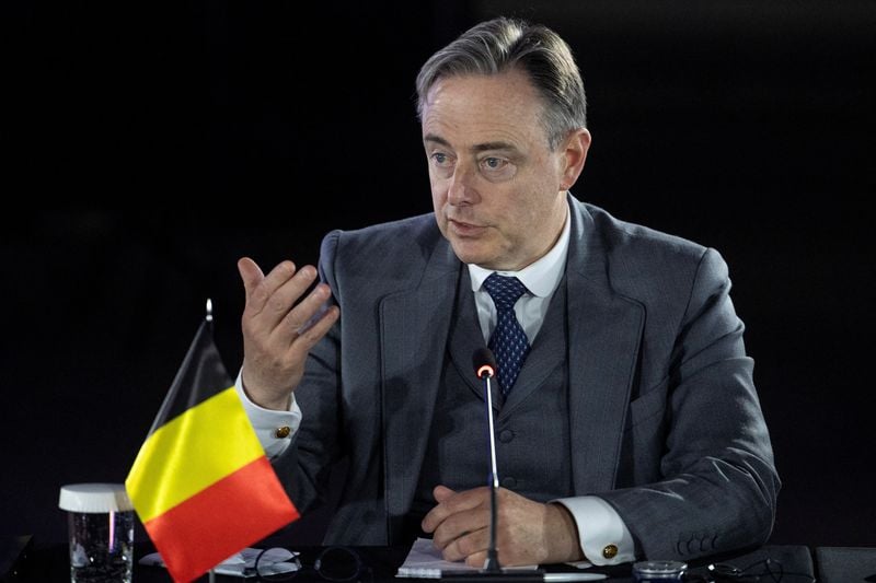 Image for Belgian PM sets Christmas deadline for budget deal