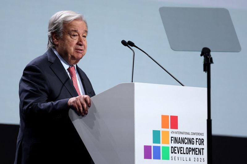 Image for Blistering heat and empty chairs mar UN's flagship development event