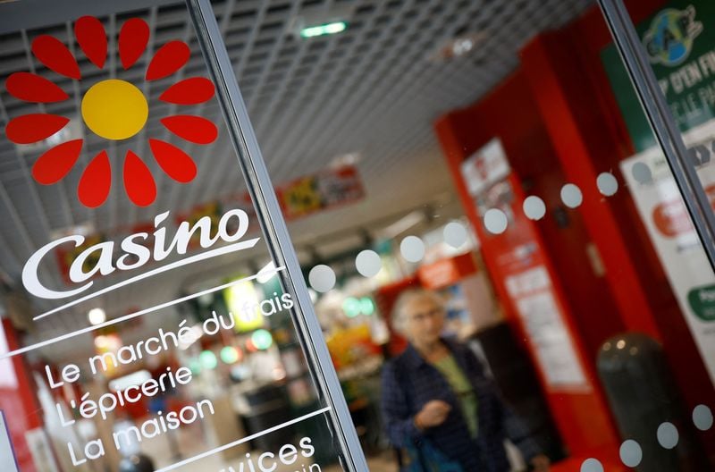 Image for Kretinsky-led consortium offers to inject 300 million euros into France's Casino