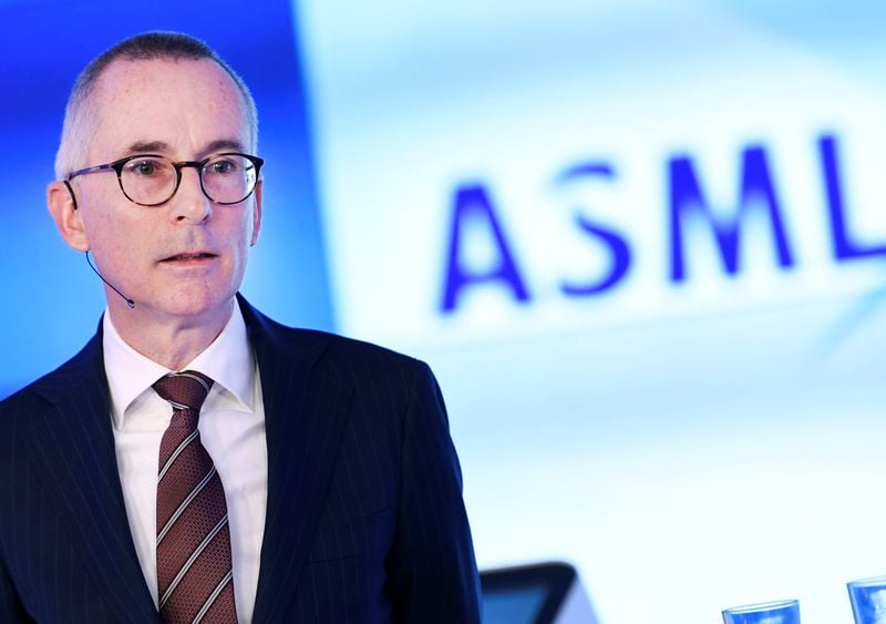 Image for ASML plays down Chinese tool stockpiling, impact of rare earth restrictions
