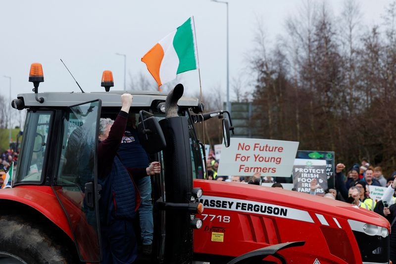Image for Thousands of Irish farmers protest against EU-Mercosur trade deal