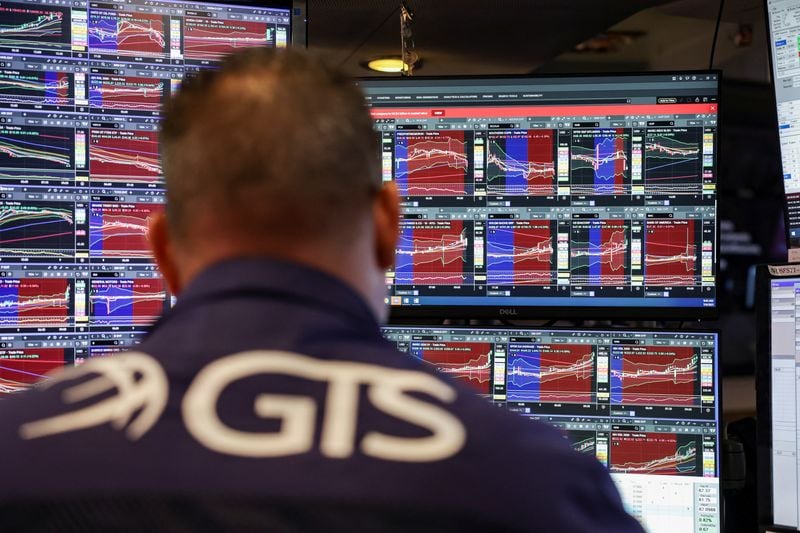 Image for Dollar's surprise rebound stymies anti-Trump trades