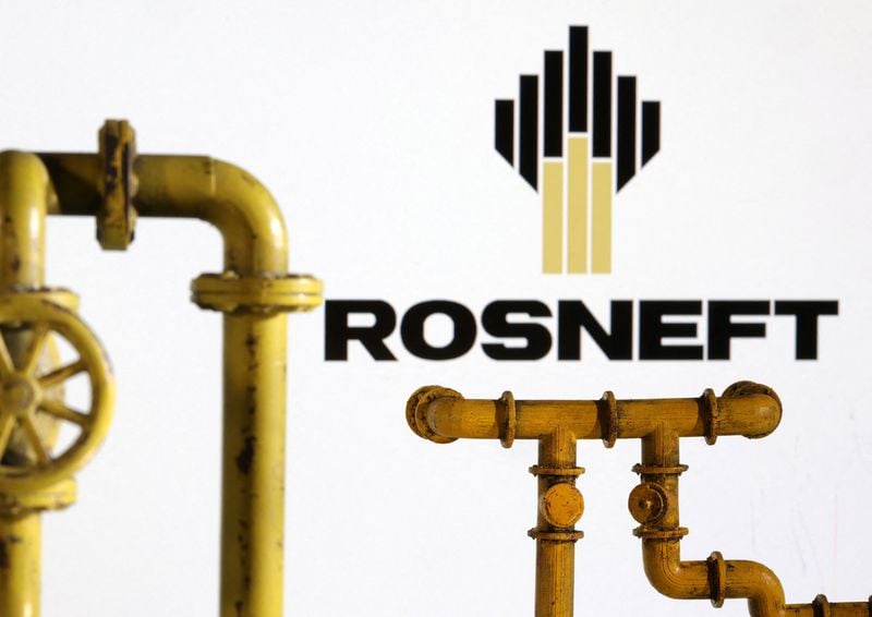 Image for Rosneft oil refinery in Germany warns of risks from US sanctions