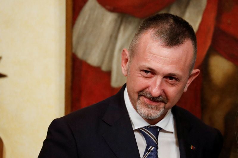 Image for Italian justice undersecretary quits over mafia-linked restaurant scandal