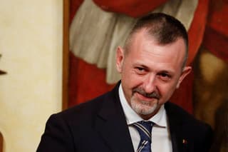Image for Italian justice undersecretary quits over mafia-linked restaurant scandal