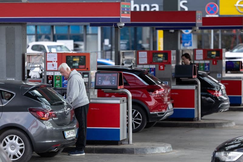 Slovenia Limits Fuel Purchases as Pumps Run Dry