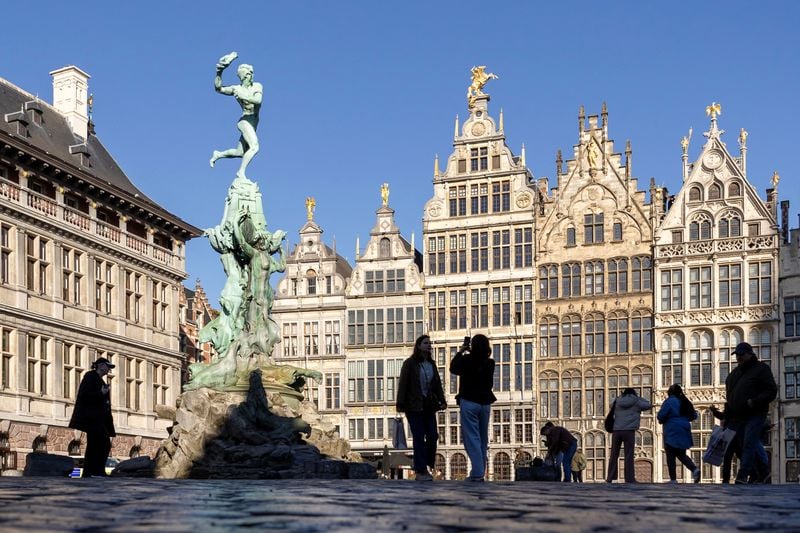 Image for Chasing the Louvre loot: Inside Antwerp's jewellery underworld