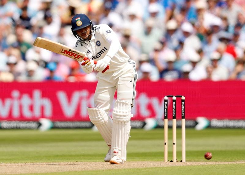 Image for Cricket-England trail by 510 as pacers strike early for India after Gill heroics