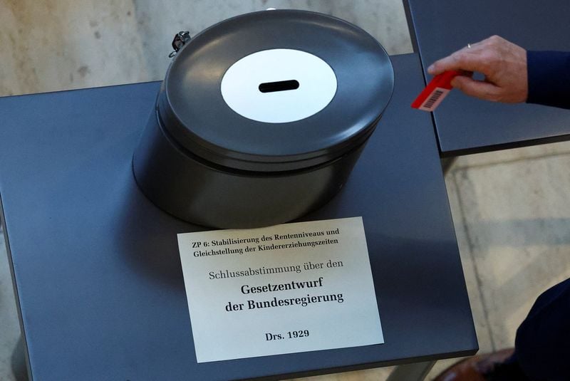 Image for Factbox-Key points of Germany's bill to raise pensions