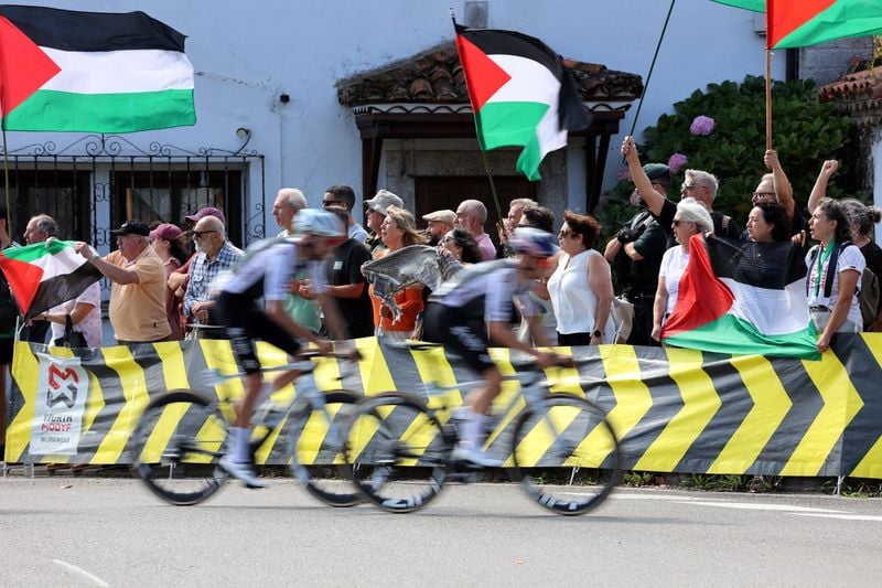 Image for Cycling-Israel Premier team take name off kit after pro-Palestinian protests disrupt Vuelta