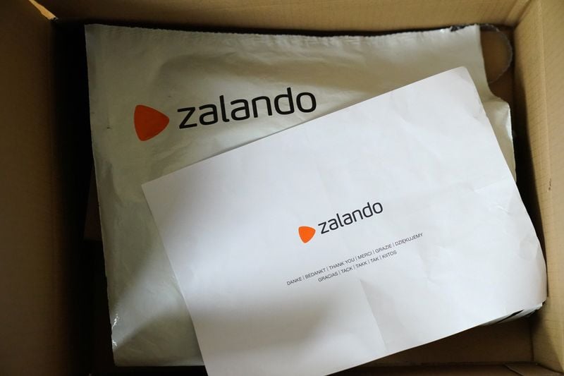 Image for Zalando adjusts 2025 guidance as concerns for H2 growth arise