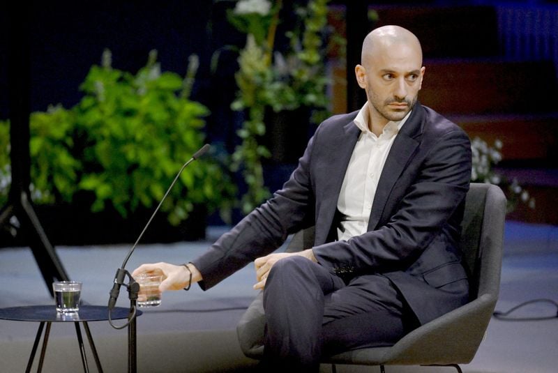 Image for Heading to Ukraine, French minister says support will continue despite political woes