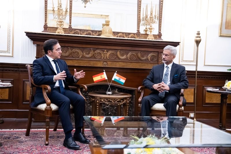 Image for Spain urges EU to create joint army amid Greenland dispute