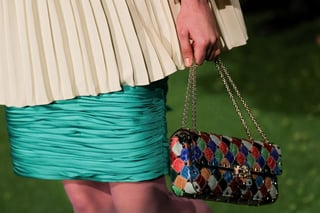 Image for Italian court lifts controls placed on Valentino unit over labour practices