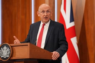 Image for Military planners to discuss Hormuz reopening in London