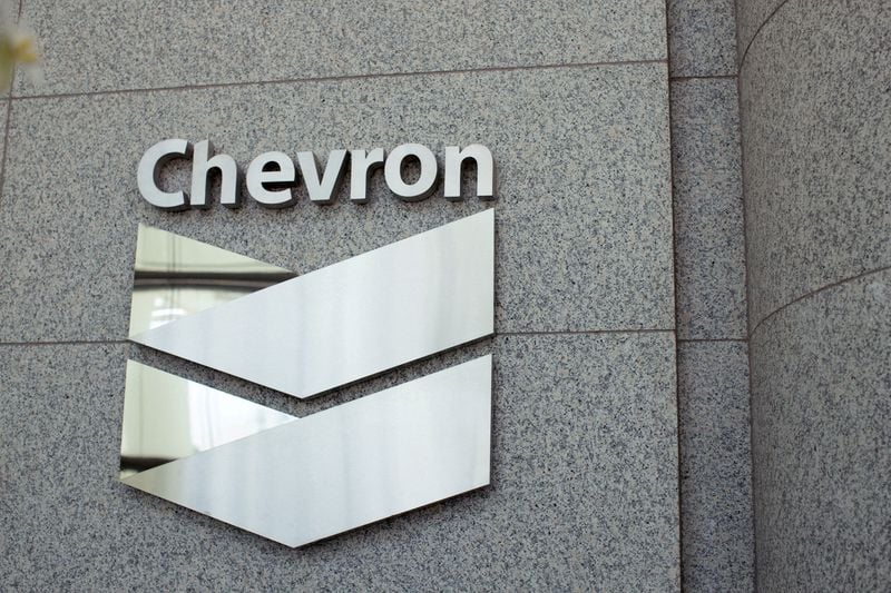 Image for Chevron, Shell to sign agreements for oil, gas areas in Venezuela, sources say