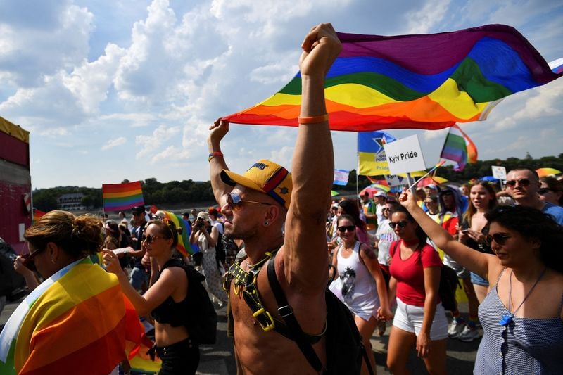 Image for Hungary's ruling party submits bill to ban Pride march